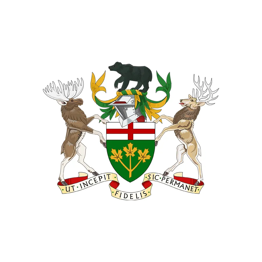 Armoiries de l’Ontario : un écu vert avec trois feuilles d’érable dorées et la croix rouge sur fond blanc, soutenu par deux cervidés, surmonté d’un ours noir et la devise « Ut incepit fidelis sic permanet ».